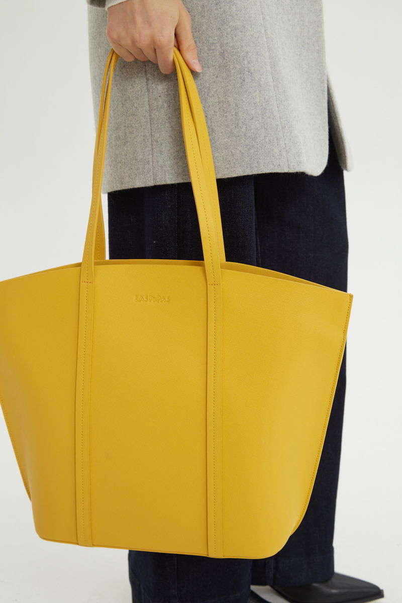 CARTERA DE CUERO AGRA