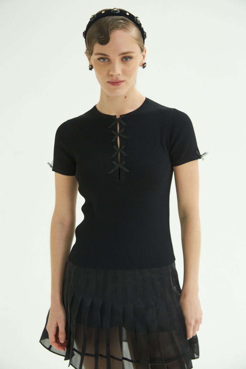 REMERA HELENIA