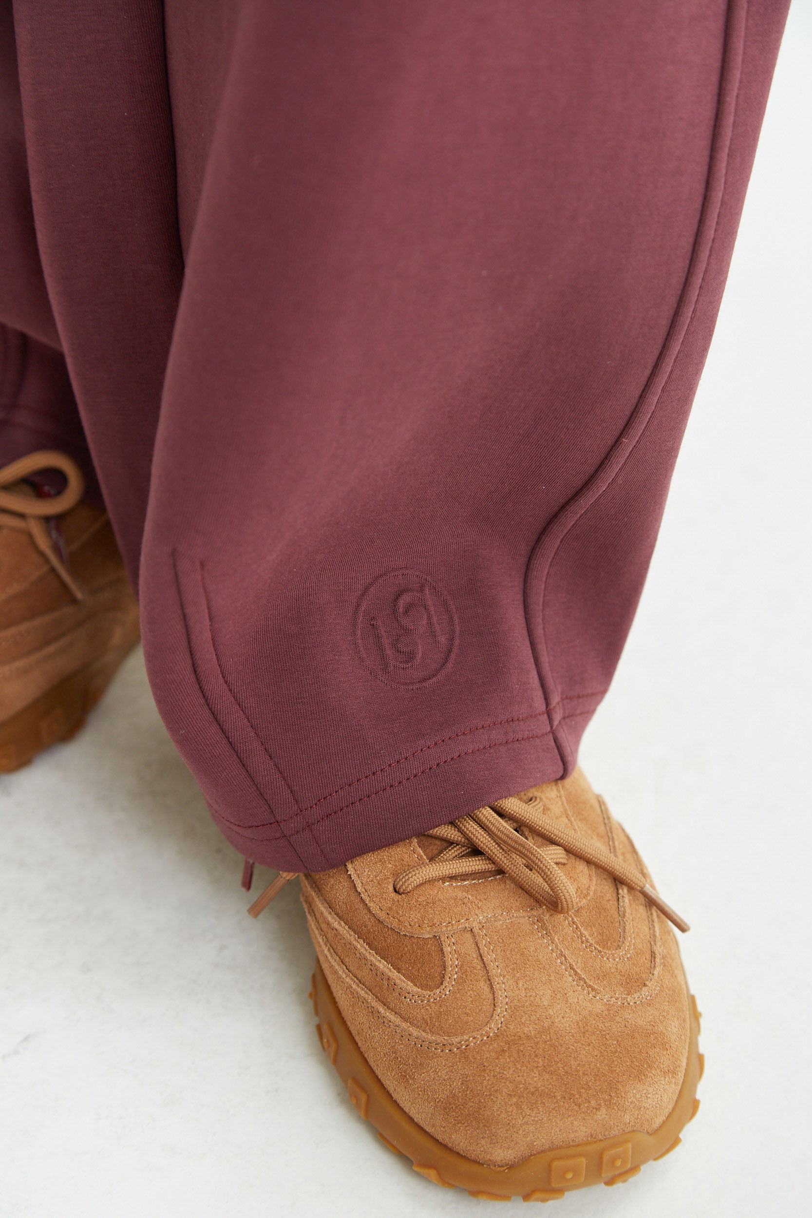 ZAPATILLA DE GAMUZA LACE