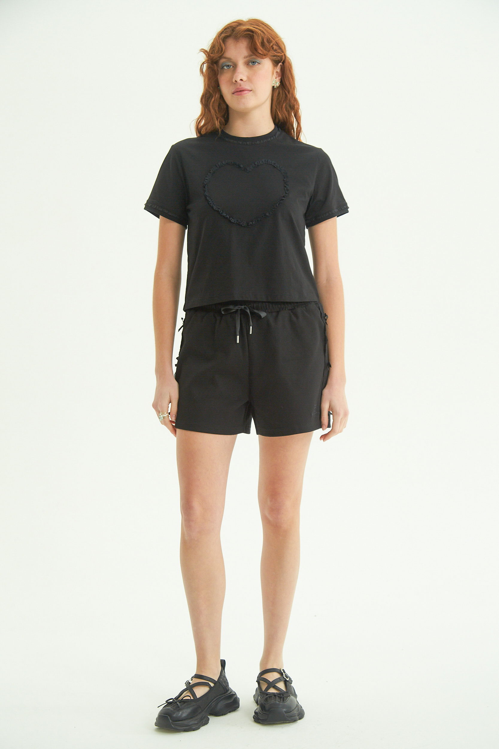 SHORT NYLA