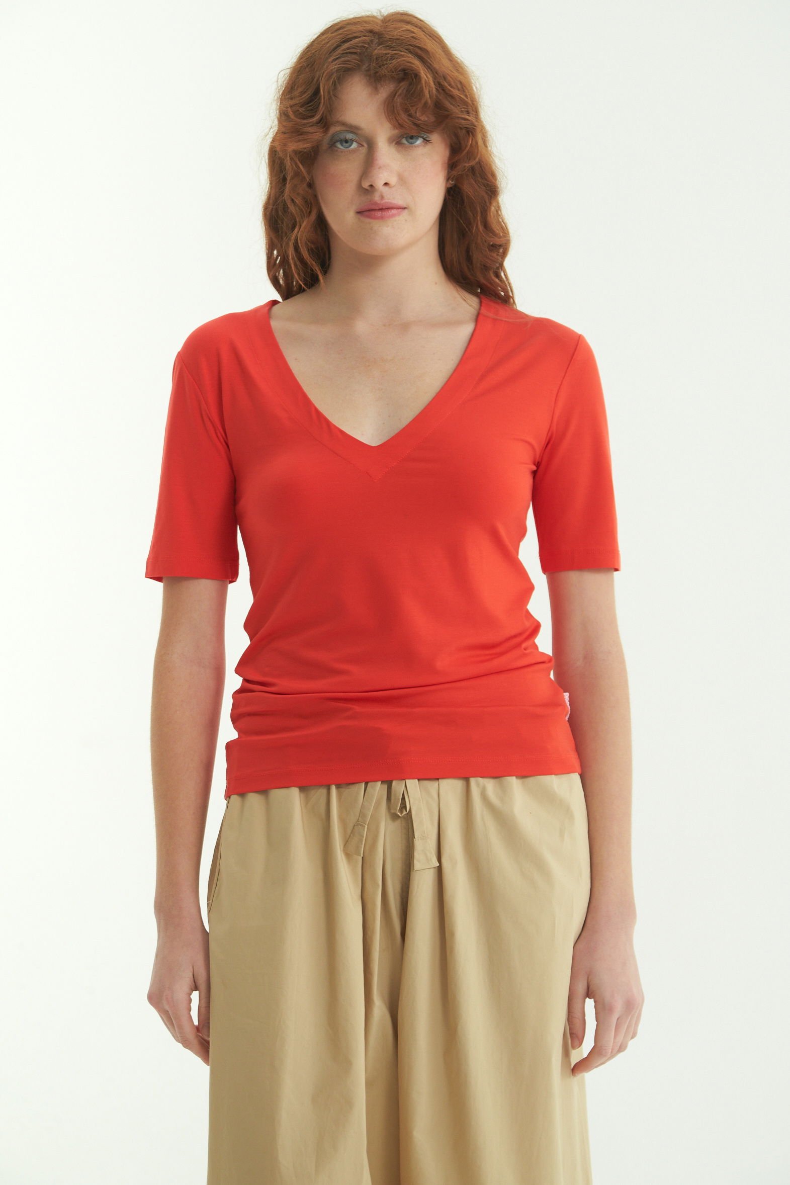 REMERA LEV