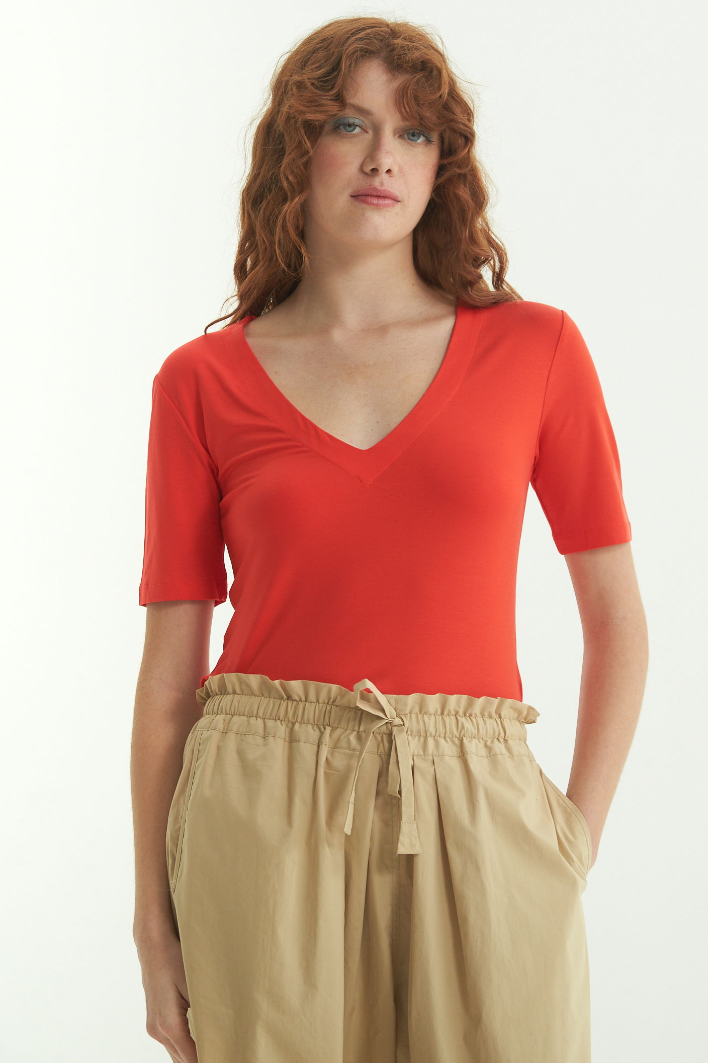 REMERA LEV