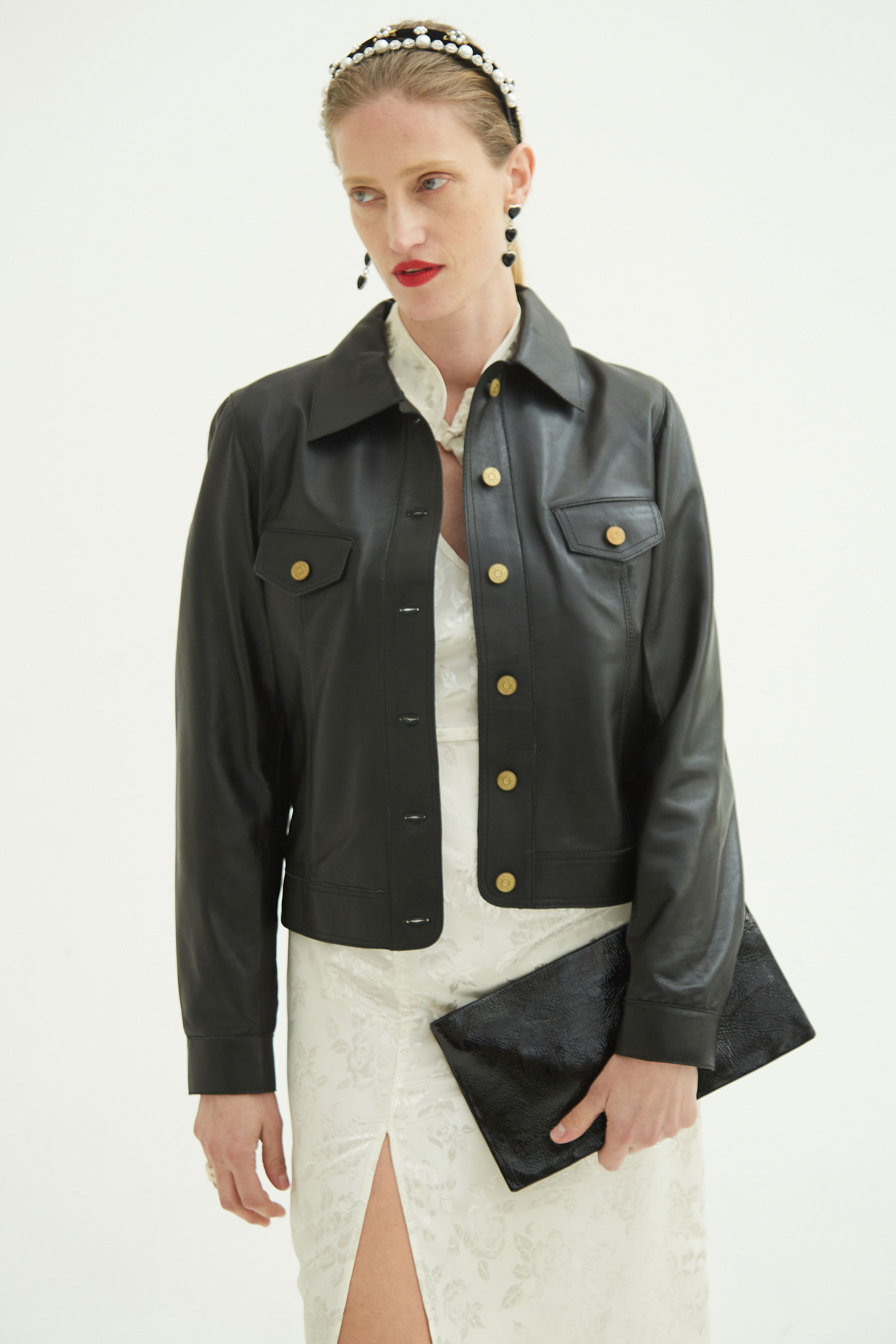 CAMPERA DE CUERO SARA//OVINO ITALIANO