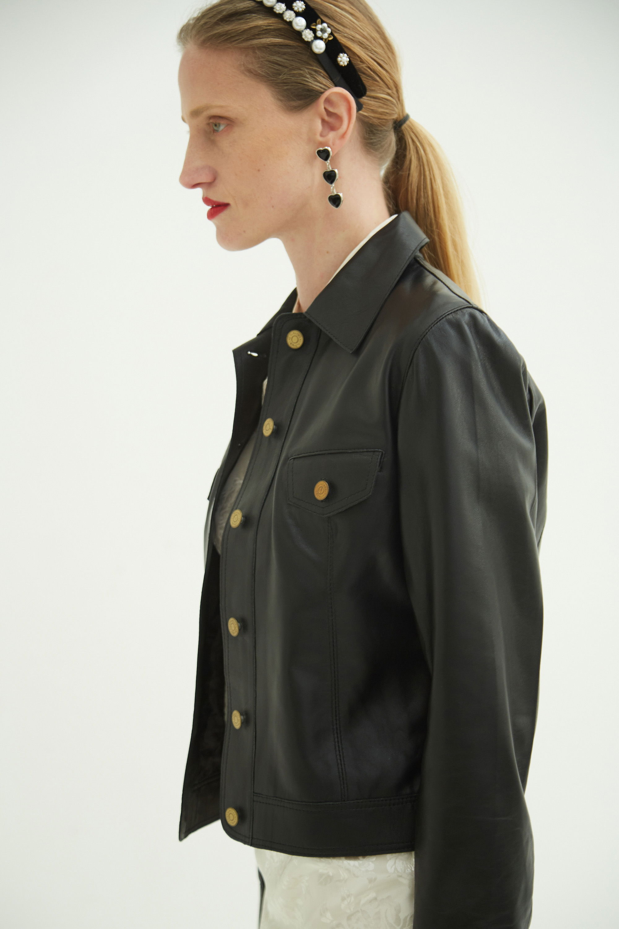 CAMPERA DE CUERO SARA//OVINO ITALIANO