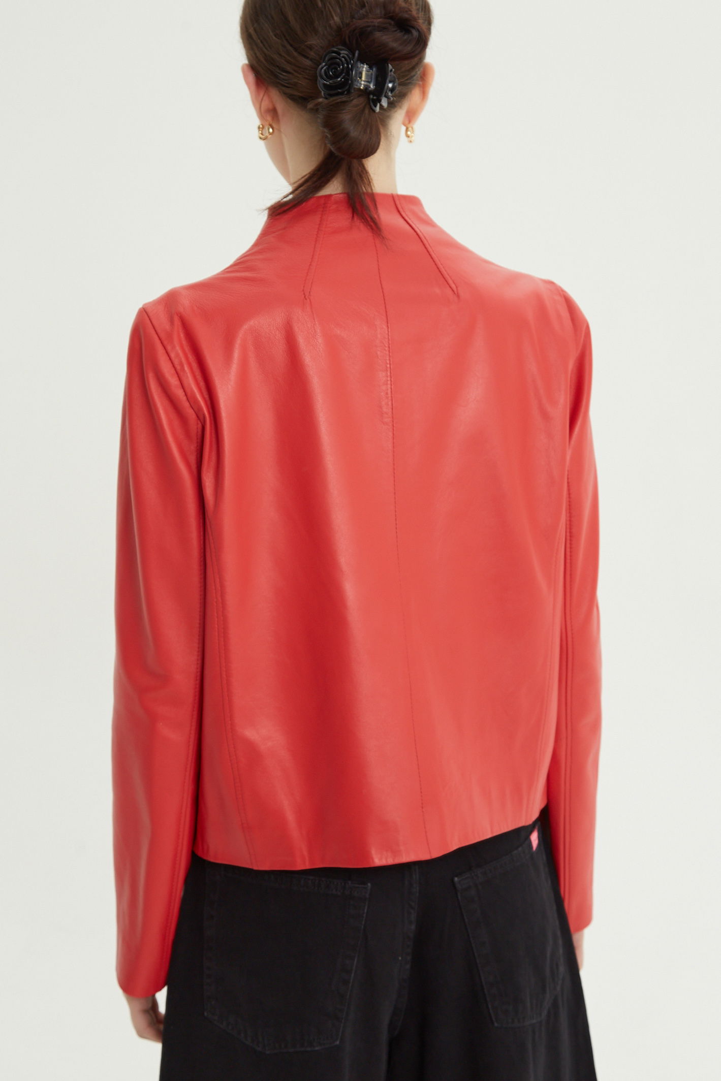 CAMPERA DE CUERO LISA // OVINO